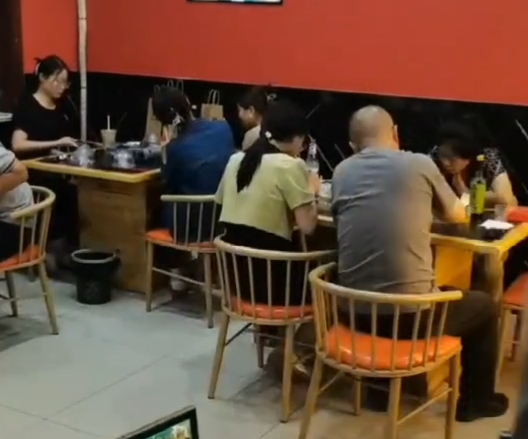 店內視頻